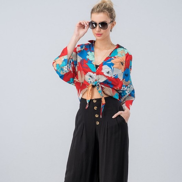 Take Me To The Tropics Red Floral Top - Picture 5 of 8